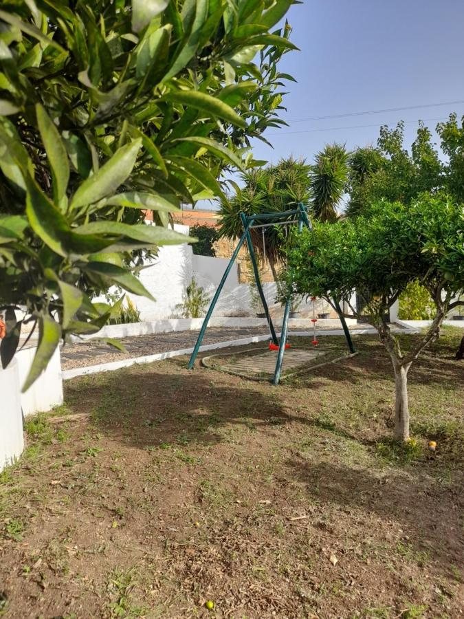 Hall 92 Quartos Com Wc Em Moradia Com Piscina A-Das-Lebres โลวเรส ภายนอก รูปภาพ