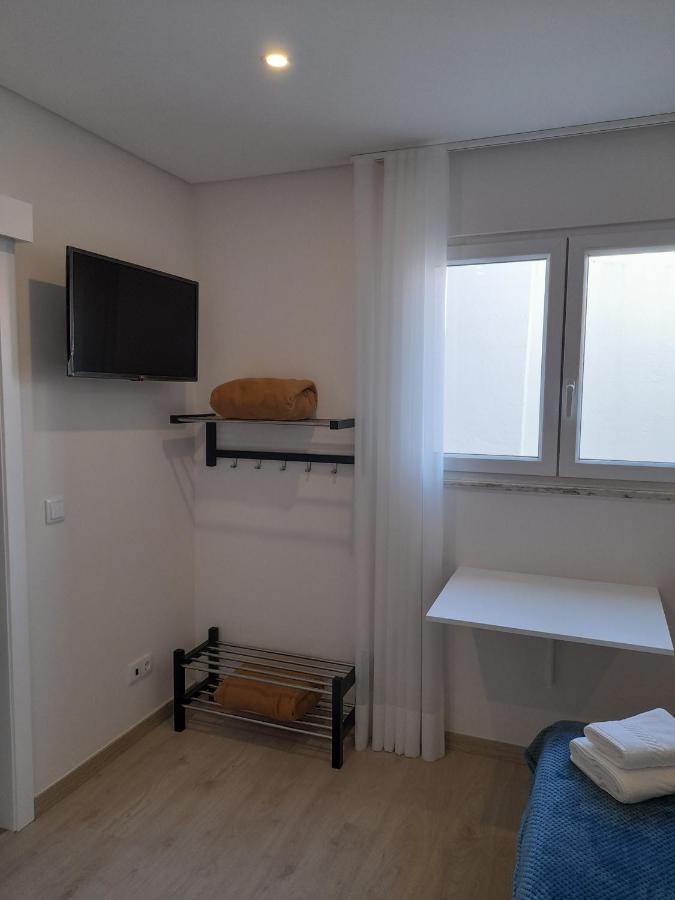 Hall 92 Quartos Com Wc Em Moradia Com Piscina A-Das-Lebres Loures Apartment ภายนอก รูปภาพ